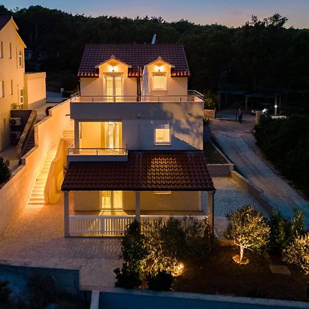 Villa Zdenka 米欧纳 外观 照片