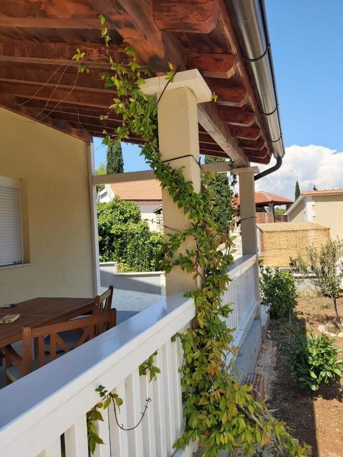 Villa Zdenka 米欧纳 外观 照片